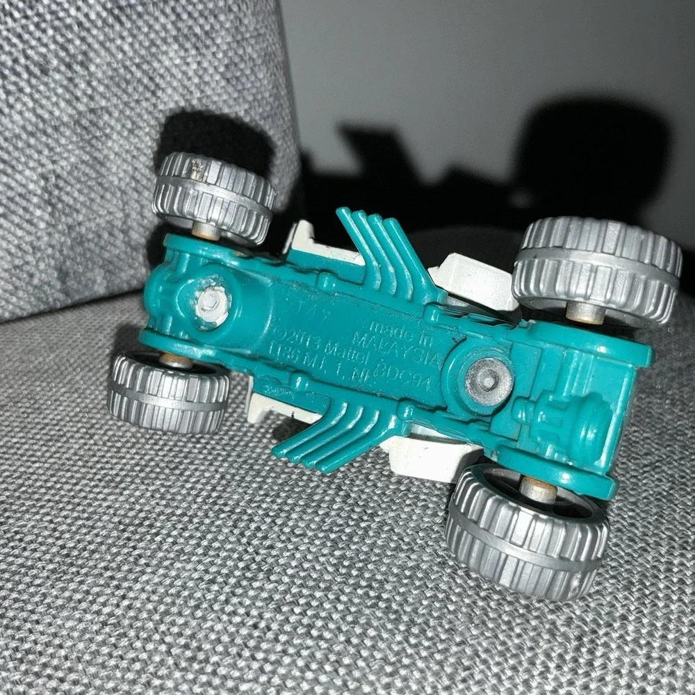 2016 HOT WHEELS‎ MOUNTAIN MAULER WHITE 1:64 DIECAST 2 1/2